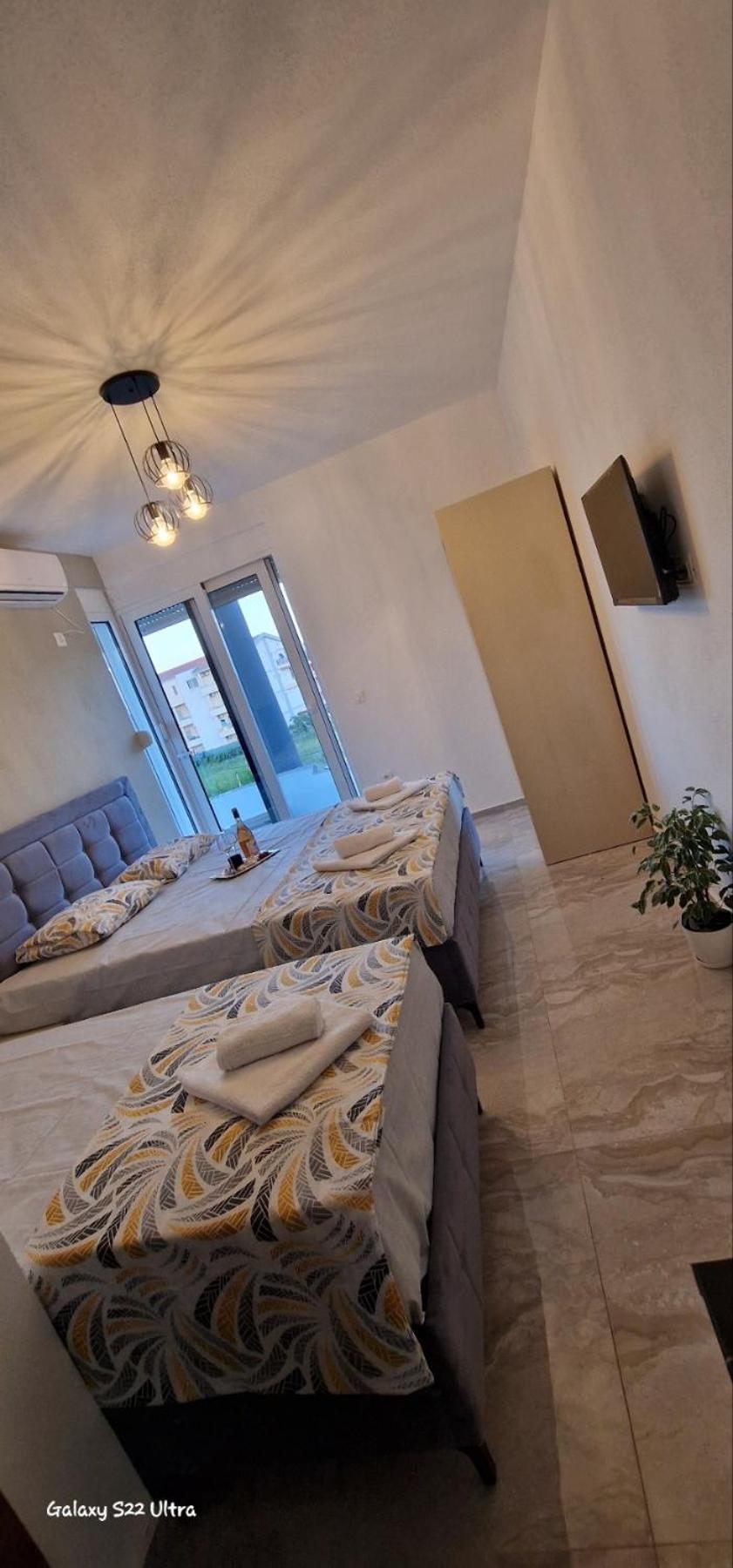 Apartmani Agovic อุลซิน ภายนอก รูปภาพ