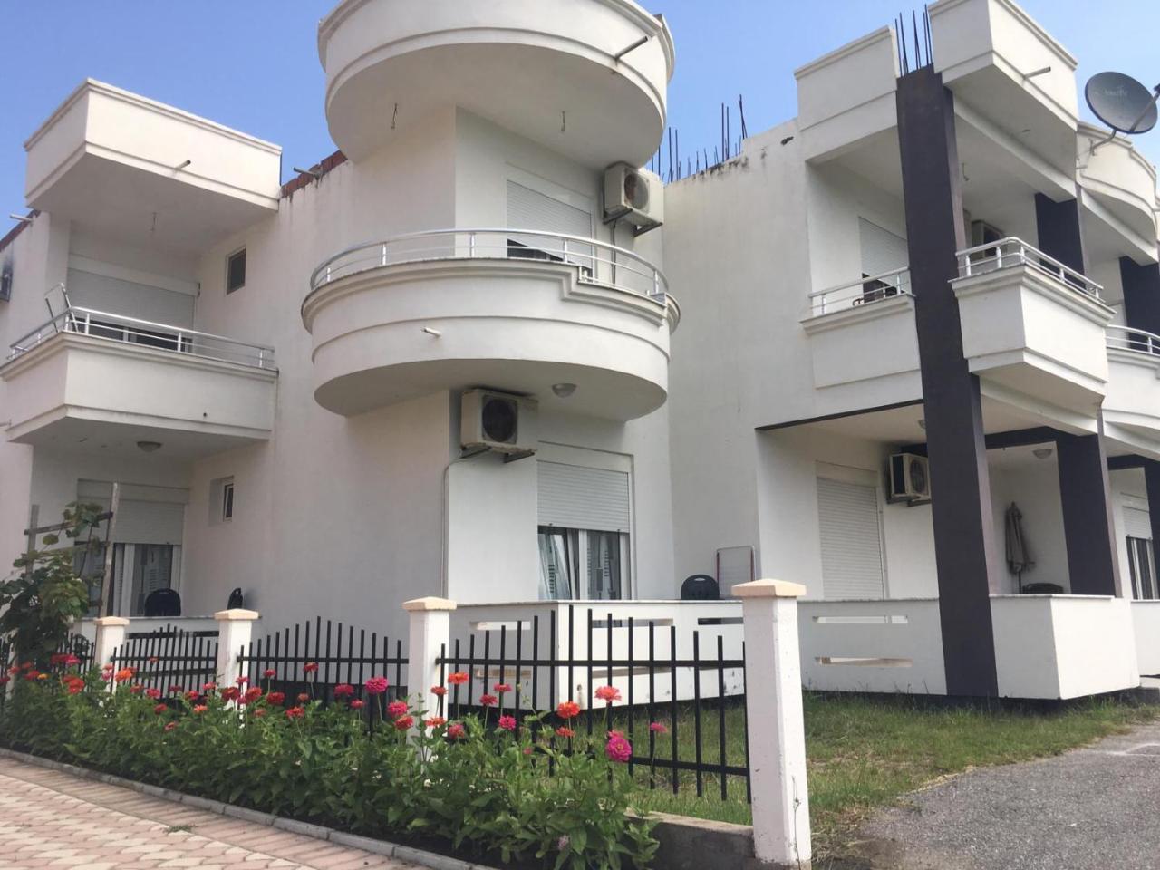 Apartmani Agovic อุลซิน ภายนอก รูปภาพ