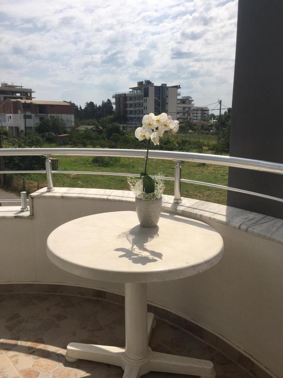 Apartmani Agovic อุลซิน ภายนอก รูปภาพ